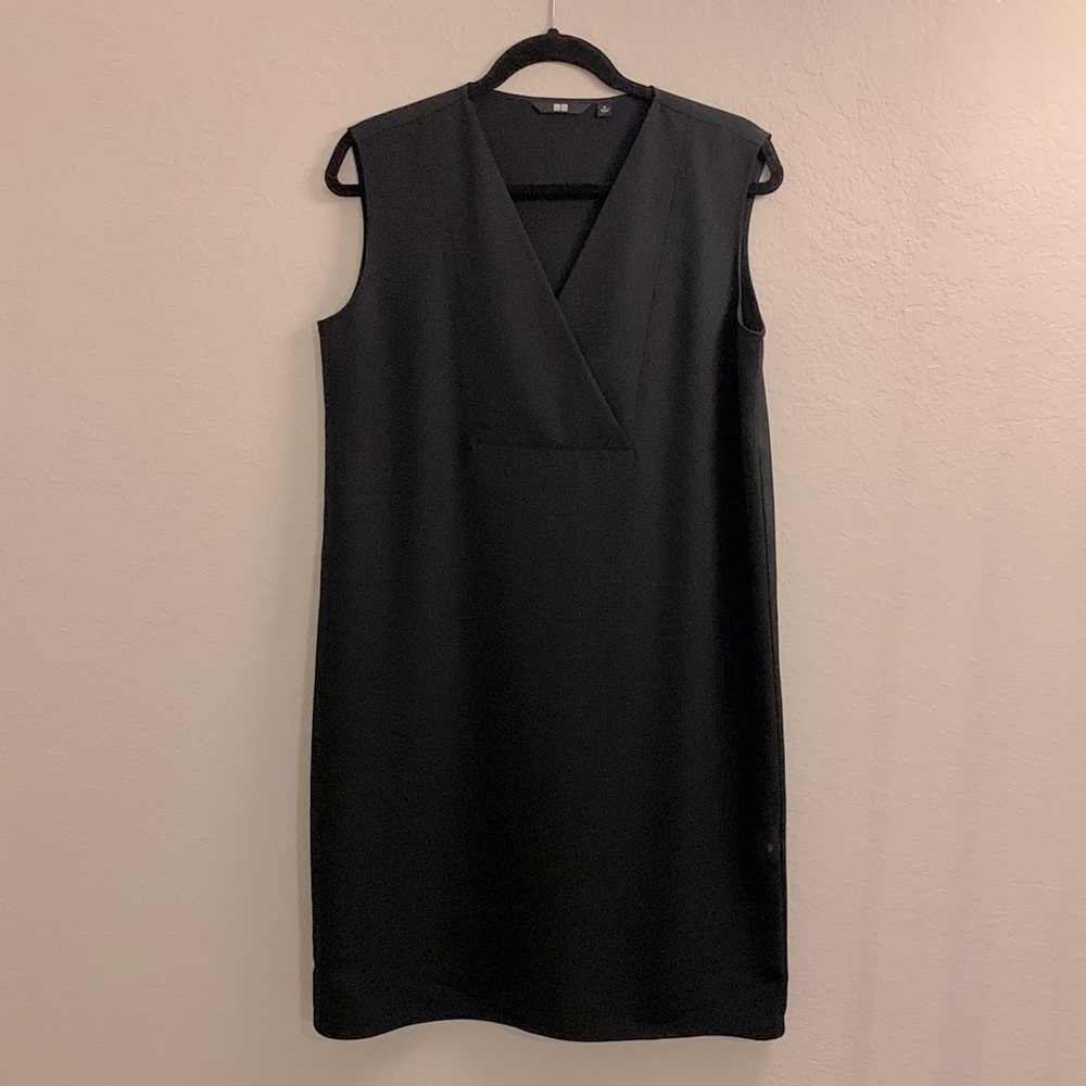 Uniqlo V Neck Drape Black Midi Dress Size M